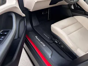Porsche Taycan GTS Sport Turismo