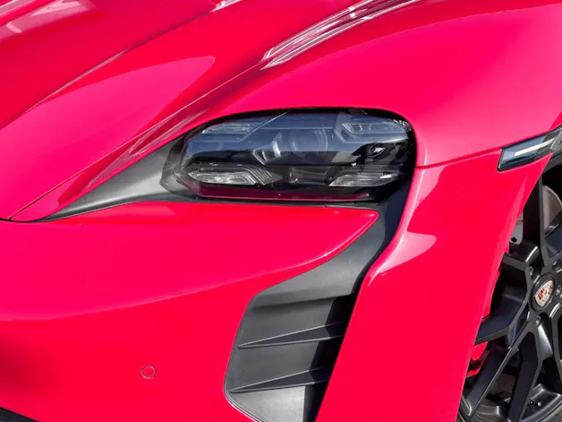 Porsche Taycan GTS Sport Turismo