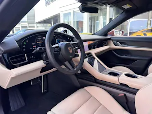 Porsche Taycan GTS Sport Turismo