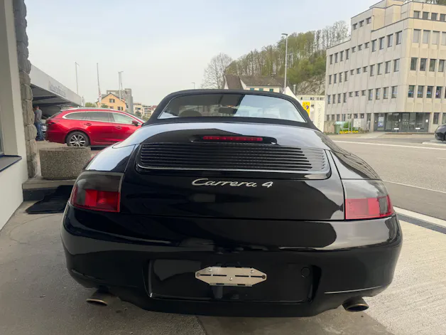 Porsche 911 Carrera 4 Cabrio