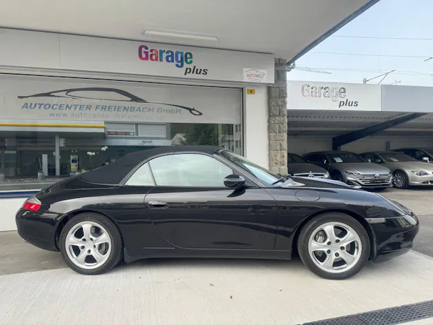 Porsche 911 Carrera 4 Cabrio
