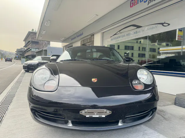 Porsche 911 Carrera 4 Cabrio