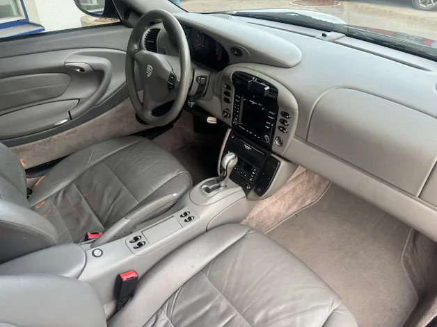 Porsche 911 Carrera 4 Cabrio