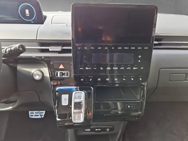 Hyundai Staria Premium Vertex 1.6 T-GDi HEV MY25