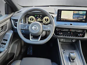 Nissan Qashqai 1.3 MHEV Tekna 4x4 - Black Design
