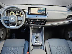 Nissan Qashqai 1.3 MHEV Tekna 4x4 - Black Design