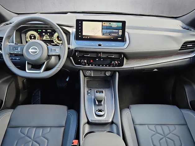 Nissan Qashqai 1.3 MHEV Tekna 4x4 - Black Design