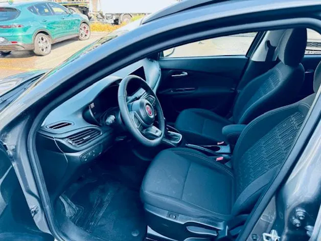 Fiat Tipo 1.5 Hybrid Station Wagon Swiss Edition Cross