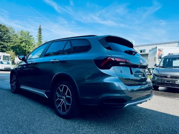 Fiat Tipo 1.5 Hybrid Station Wagon Swiss Edition Cross