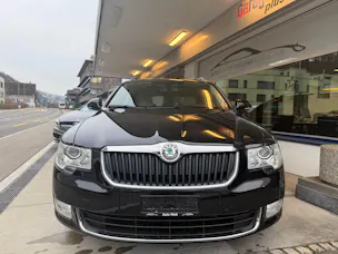 Škoda Superb Combi 2.0 TDi Elegance 4x4 DSG