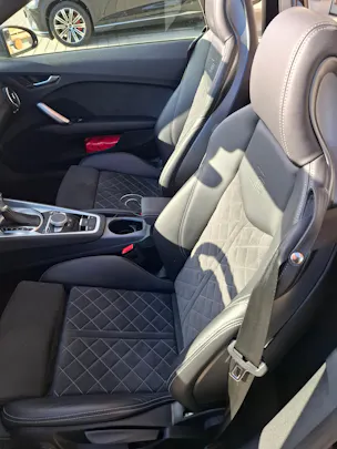 Audi TTS Roadster 2.0 TFSI quattro S-Tronic