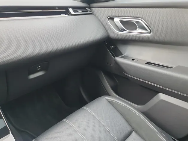 Land Rover RR Velar R-Dynamic D 300 S