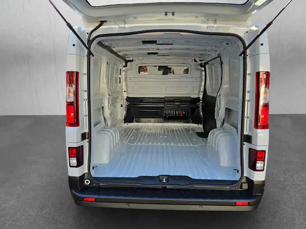 Nissan Primastar 150 3.0 L1H1 N-Connecta HK M LRB - LEASING AB CHF 449.- mtl