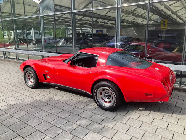 Chevrolet L - 82