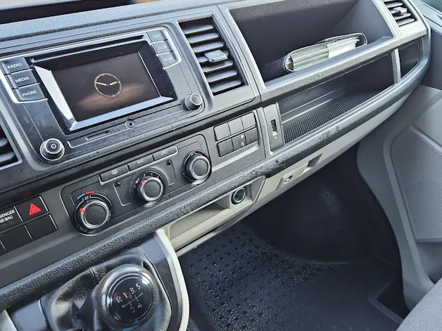 VW T6 Transporter 2.0 TDI - Innenausbau
