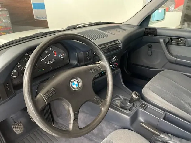 BMW 520i
