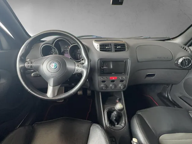 Alfa Romeo 147 3.2 GTA