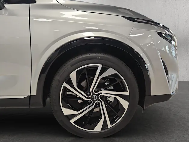 Nissan Qashqai 1.3 MHEV Tekna+ 4x4