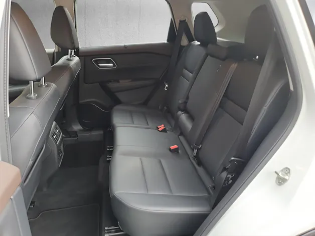 Nissan X-Trail 1.5 VC-T e-Power 4WD 7 Sitze Tekna
