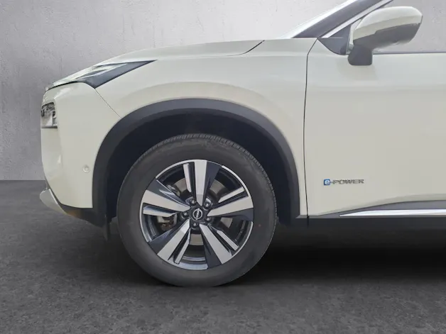 Nissan X-Trail 1.5 VC-T e-Power 4WD 7 Sitze Tekna