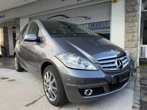 MERCEDES-BENZ A 200 Elégance Autotronic