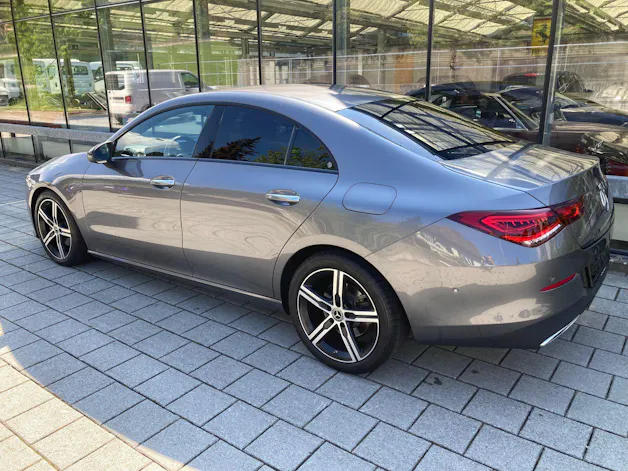 Mercedes-Benz CLA 200 Progressive 7G-DCT