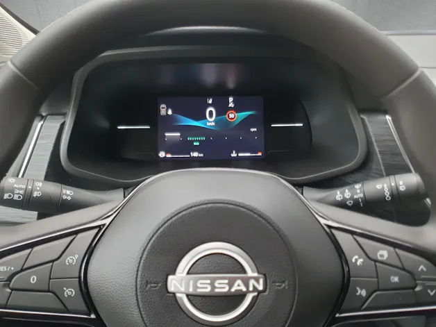 Nissan Primastar DCT 170 3.0 L2H1 Tekna 8Plätzer HK