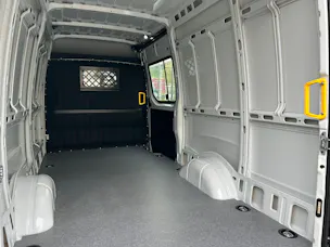 Iveco 35 S 16 A8 V 3520L H2