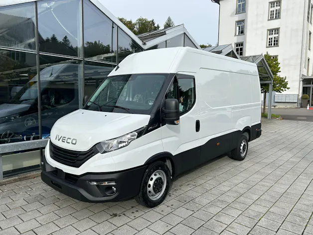 Iveco 35 S 16 A8 V 3520L H2