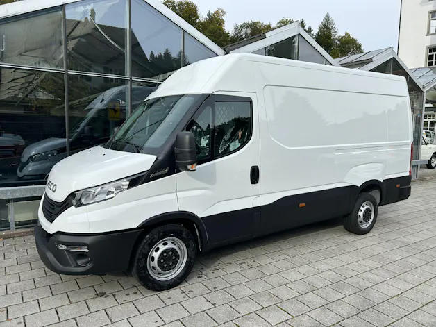 Iveco 35 S 16 A8 V 3520L H2