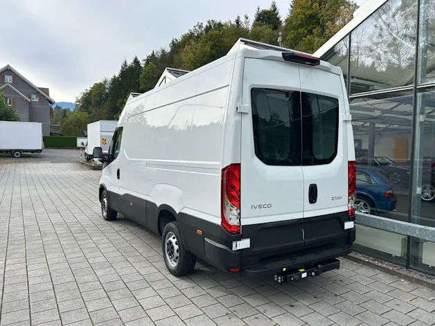 Iveco 35 S 16 A8 V 3520L H2