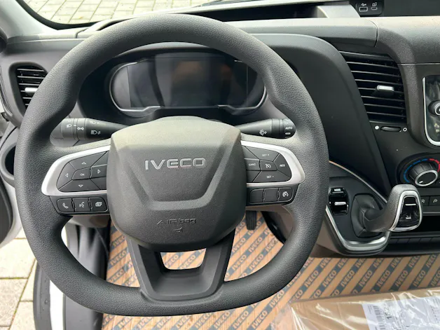 Iveco 35 S 16 A8 V 3520L H2