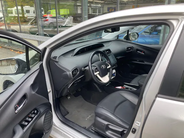 Toyota Prius 1.8 VVT-i HSD Sol Premium