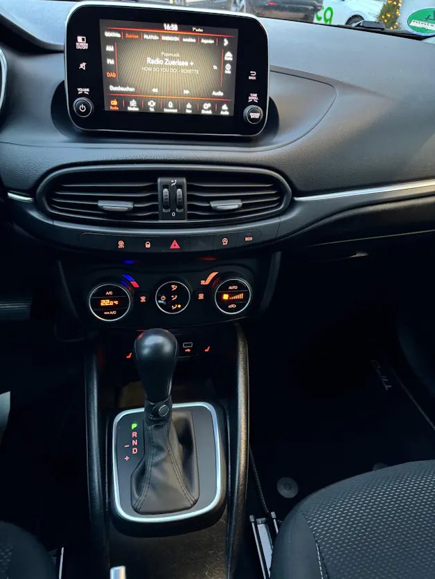 Fiat Tipo 1.6MJ Station Wagon Lounge DCT