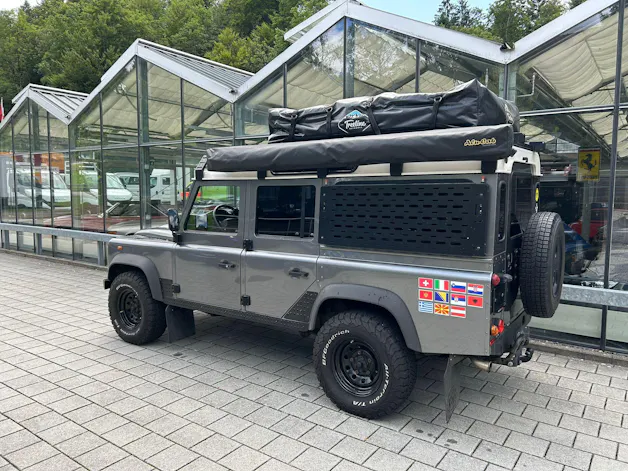 Land Rover Defender 110 SW 2.4Tdc