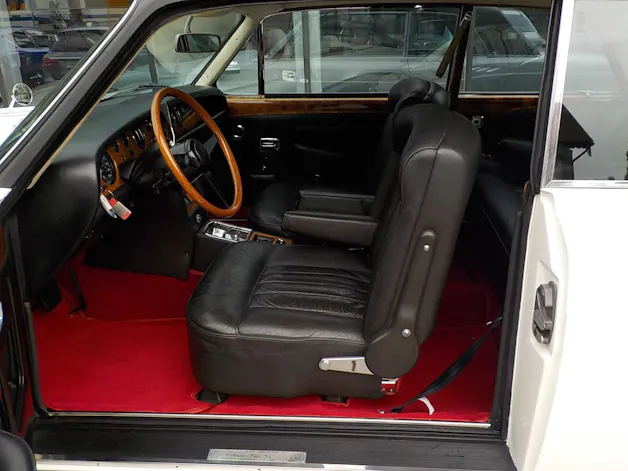 Rolls Royce ROLLS-ROYCE Silver Shadow two door saloon