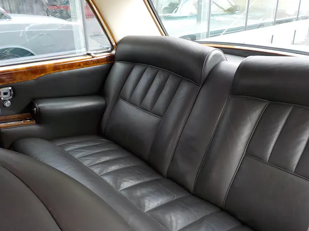 Rolls Royce ROLLS-ROYCE Silver Shadow two door saloon