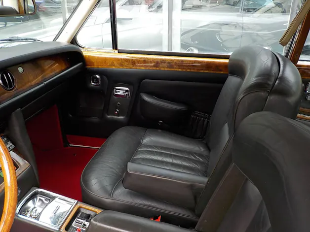 Rolls Royce ROLLS-ROYCE Silver Shadow two door saloon