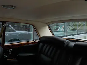 Rolls Royce ROLLS-ROYCE Silver Shadow two door saloon