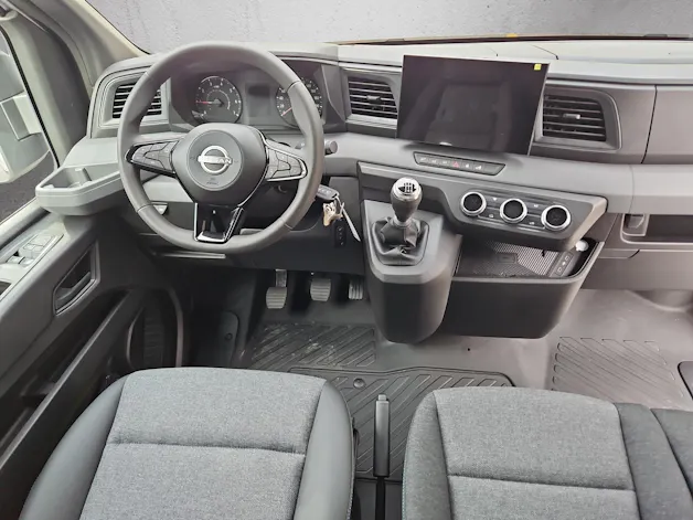 Nissan Interstar 150 L3H2 N-Connecta Schaltgetriebe Manuell