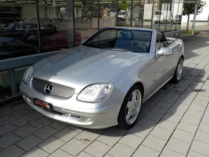 Mercedes-Benz SLK 320