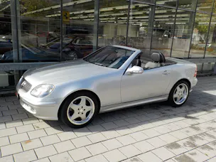Mercedes-Benz SLK 320