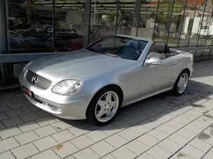 Mercedes-Benz SLK 320