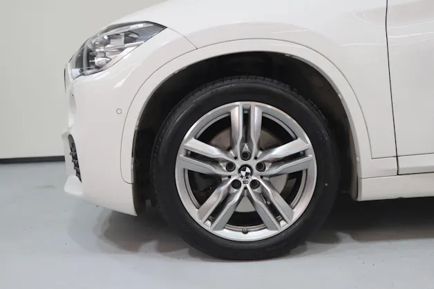 BMW X1 25i xDrive SAG