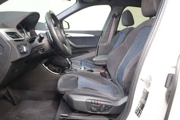 BMW X1 25i xDrive SAG