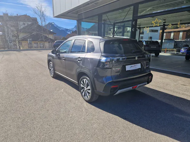Suzuki S-Cross 1.4 T Sakura Top Hybrid 4x4