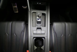 https://vehicle.imgix.net/4206439/ca57ed45-2221-4b2f-bec7-b5f6abb3e6df.jpg