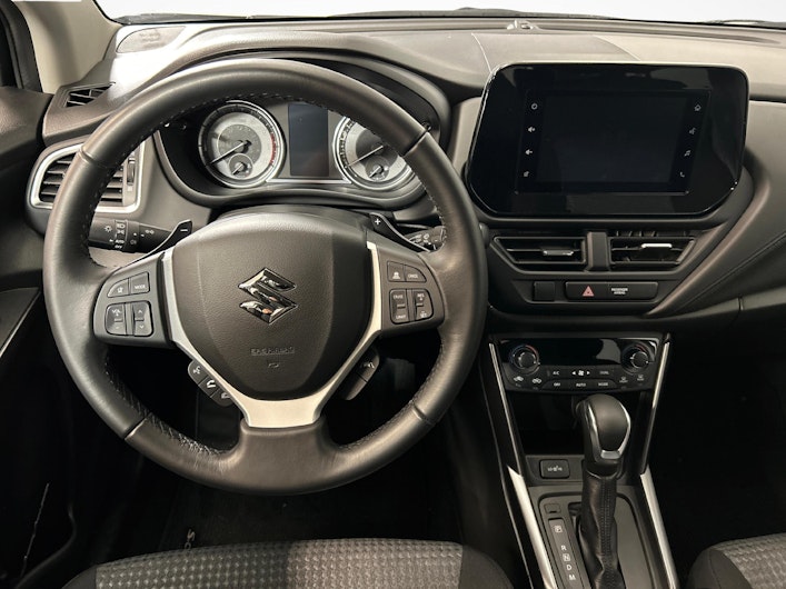 Fahrzeugbild SUZUKI S-CROSS