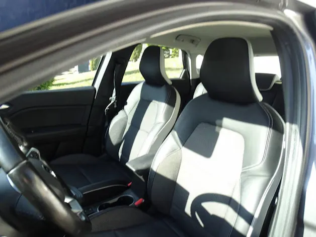 Renault Captur 1.6 E-Tech Plug-in Intens