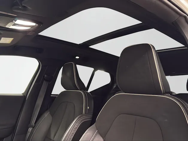 Volvo XC40 P8 Twin R-Design AWD